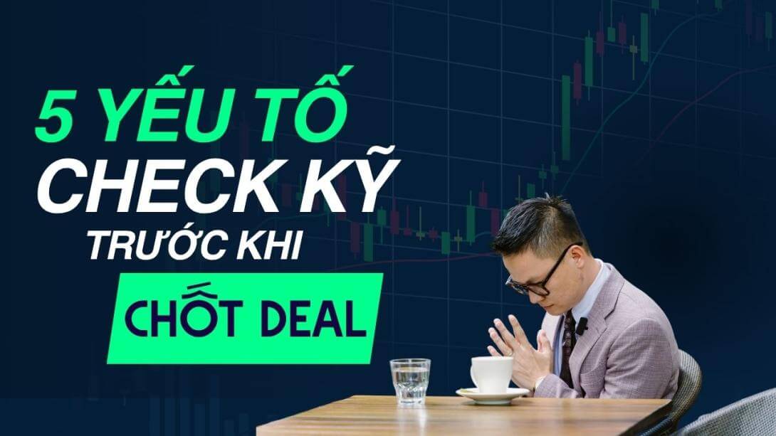 Green Professional Crypto YouTube Thumbnail.jpg